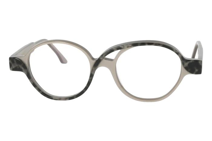 Modèle Azalée, couleur grey animal par Pierre Eyewear